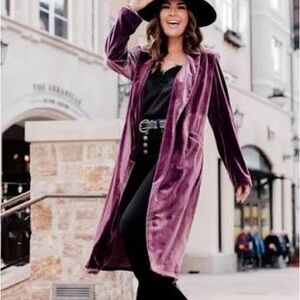 Jolie Plum Velvet Duster Amber Massey X Pink Lily